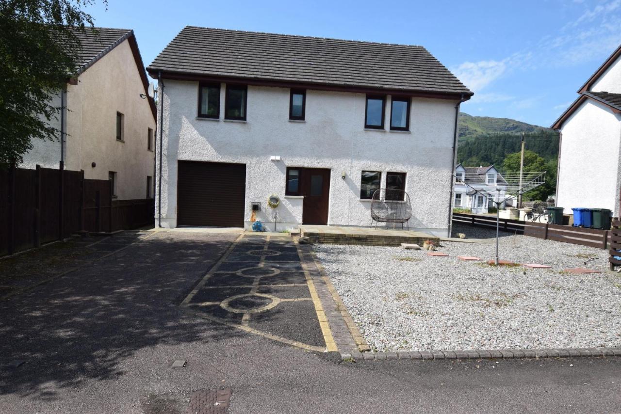 Ridgeview Villa - Partial loch view Lochgoilhead Esterno foto